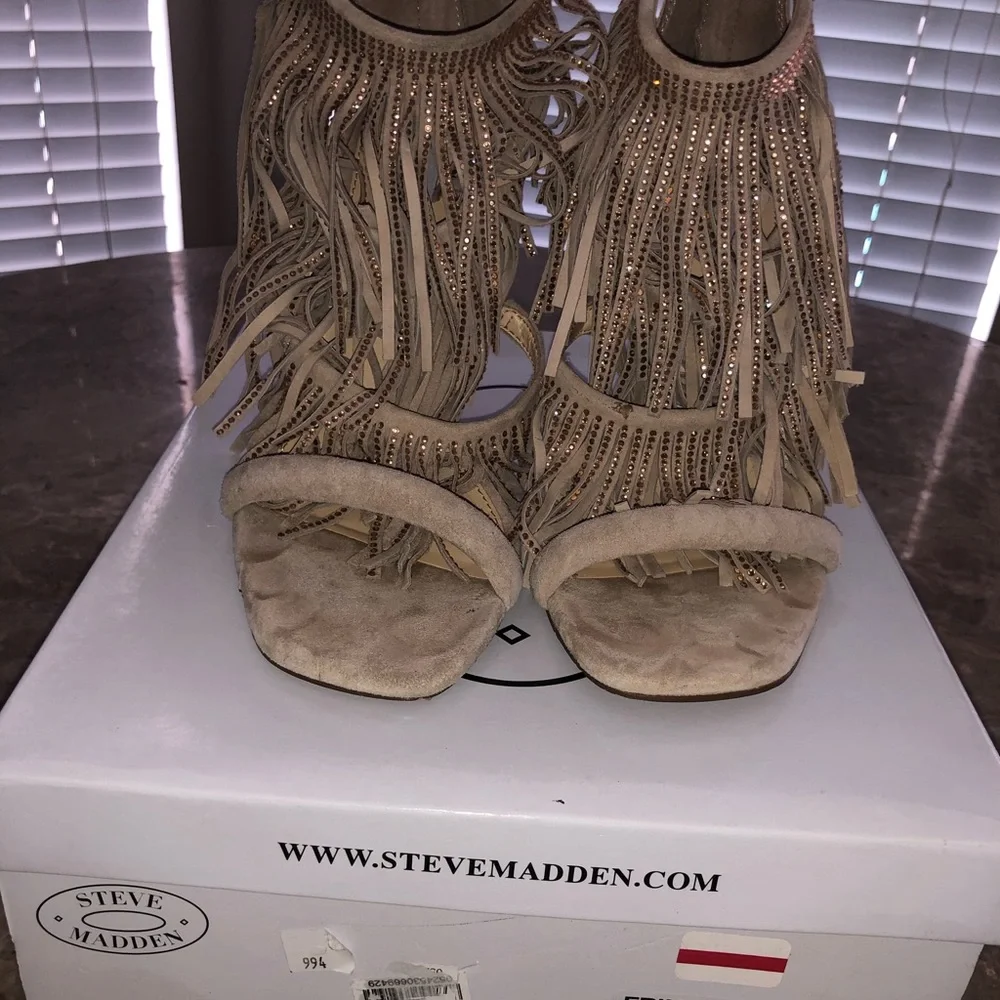🎊🔥Steve Madden Beige/Tan Heels🔥🔥 - Picture 2 of 7